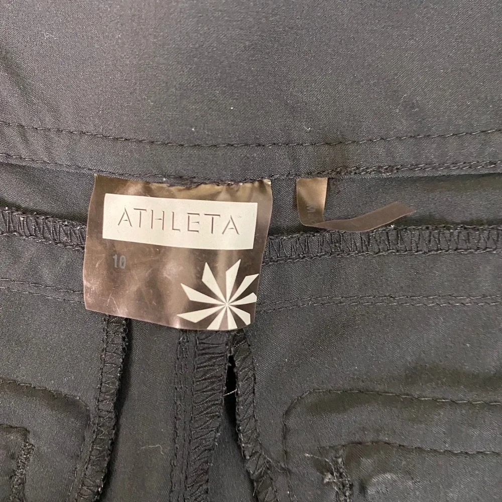 Athleta Hiking Cargo Shorts Women's Size 10‎ Gray Style Outdoor Utility *Flaw*
